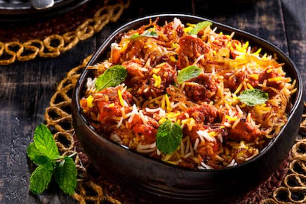 Boneless chicken and goat biryani – Indian catering in San Diego