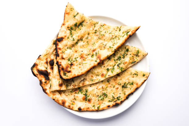 Garlic naan, bhatura and roti – Indian breads for dine-in